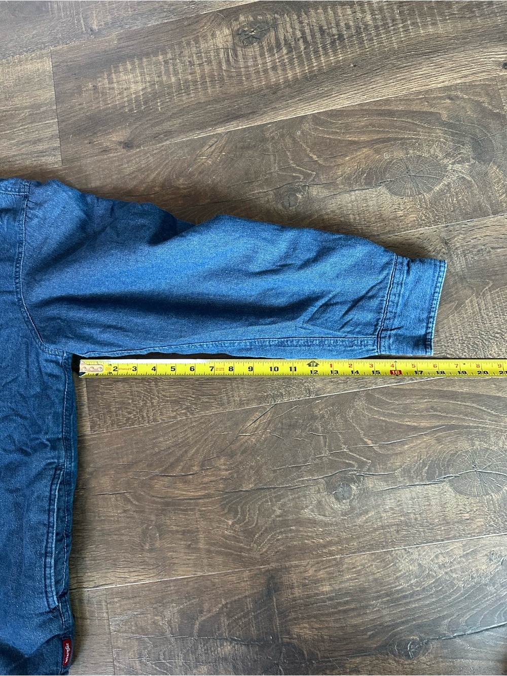 Wrangler Sherpa Lined Denim Shirt Jacket Women’s Medium Blue Snap Front Coat - Picture 8 of 8